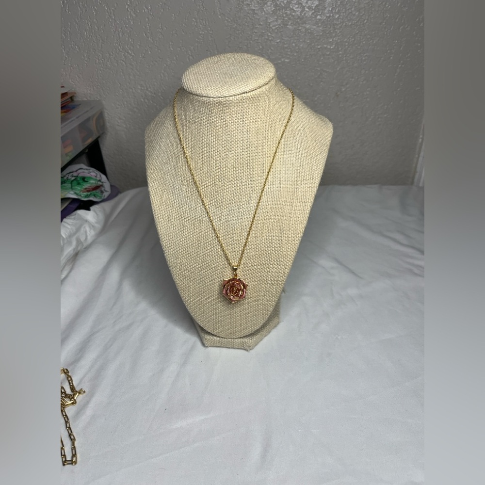 Alive Rose Necklace